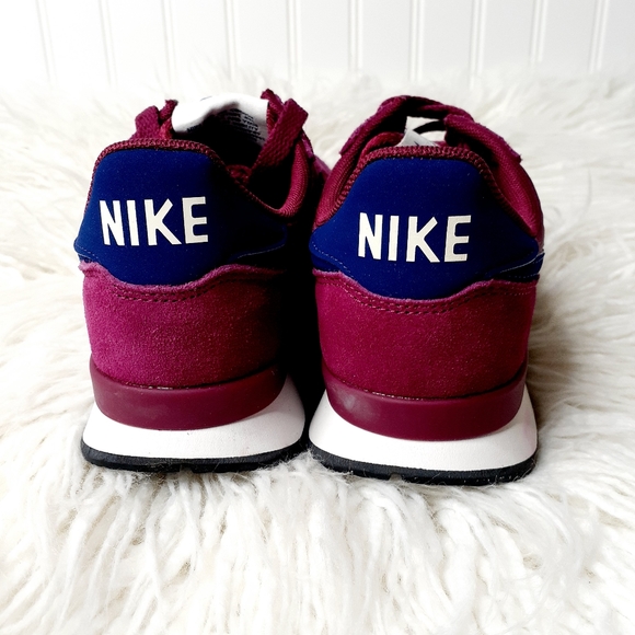 NEW Nike Internationalist True Berry women’s - Picture 11 of 15
